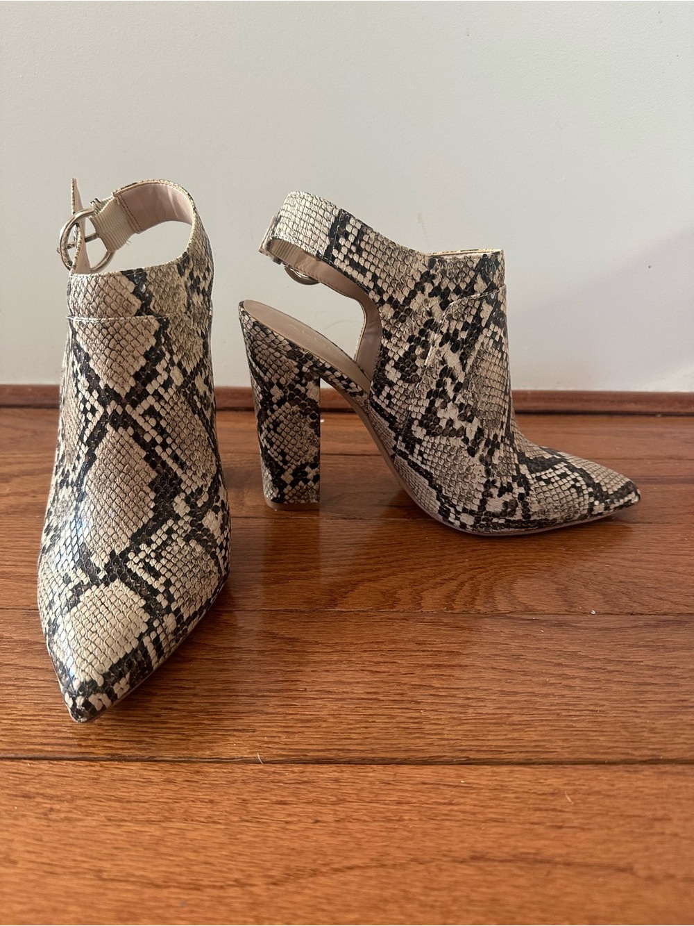 Snake-Print Pointed Toe Block Heel Booties - snake skin
